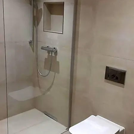 Prora Solitaire Mit Meerblick Block 2 Aparthotel 4*